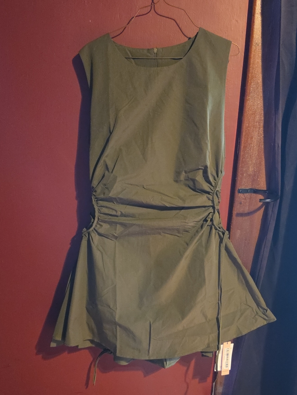 Micas Olive Green Women’s Sleeveless Ruched Waist Dress